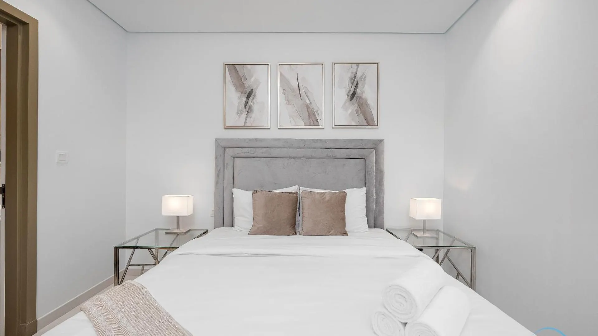 Luxurious 1Br In Paramount Tower Hotel & Residences, Business Bay By Deluxe Holiday Homes Dubai United Arab Emirates