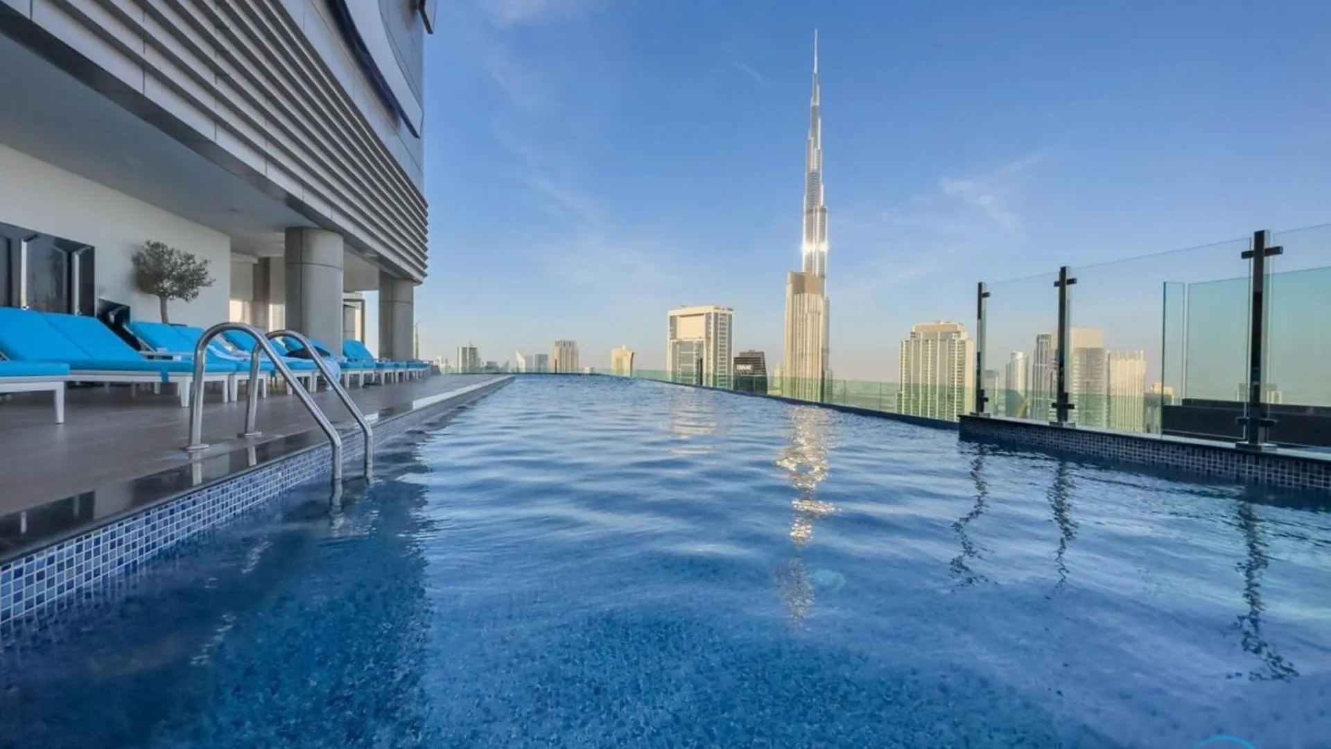 Luxurious 1Br In Paramount Tower Hotel & Residences, Business Bay By Deluxe Holiday Homes Dubai