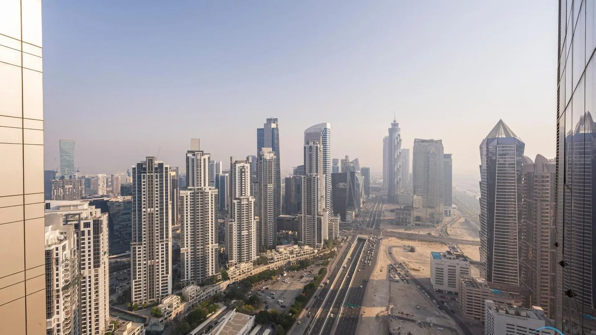 Luxurious 1Br In Paramount Tower Hotel & Residences, Business Bay By Deluxe Holiday Homes Dubai Apartment