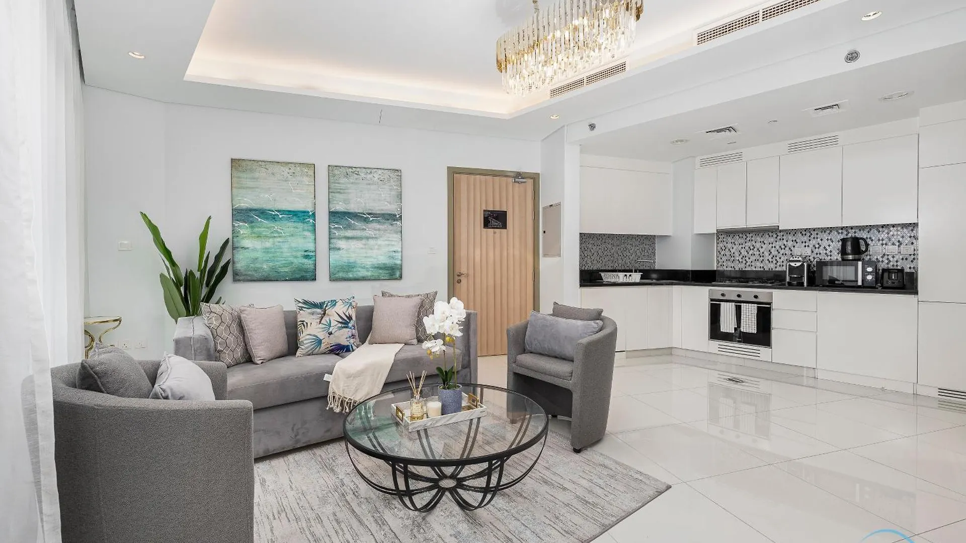 Luxurious 1Br In Paramount Tower Hotel & Residences, Business Bay By Deluxe Holiday Homes Dubai Apartment